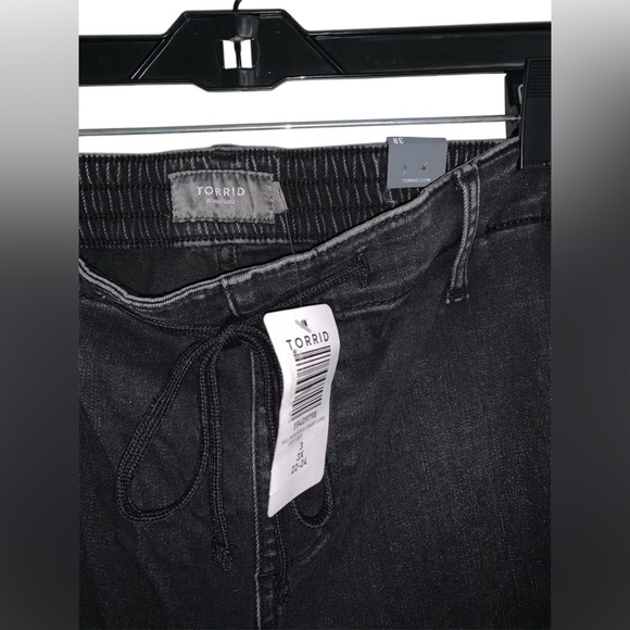 NWT Torrid‎ Pull On Boyfriend Straight Super High Rise Charcoal Wash Jeans 3XL - Picture 3 of 8
